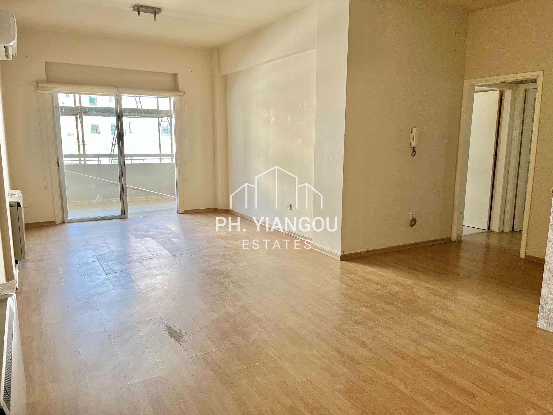 Resale 3 Bedroom Apartment for Sale in Acropolis