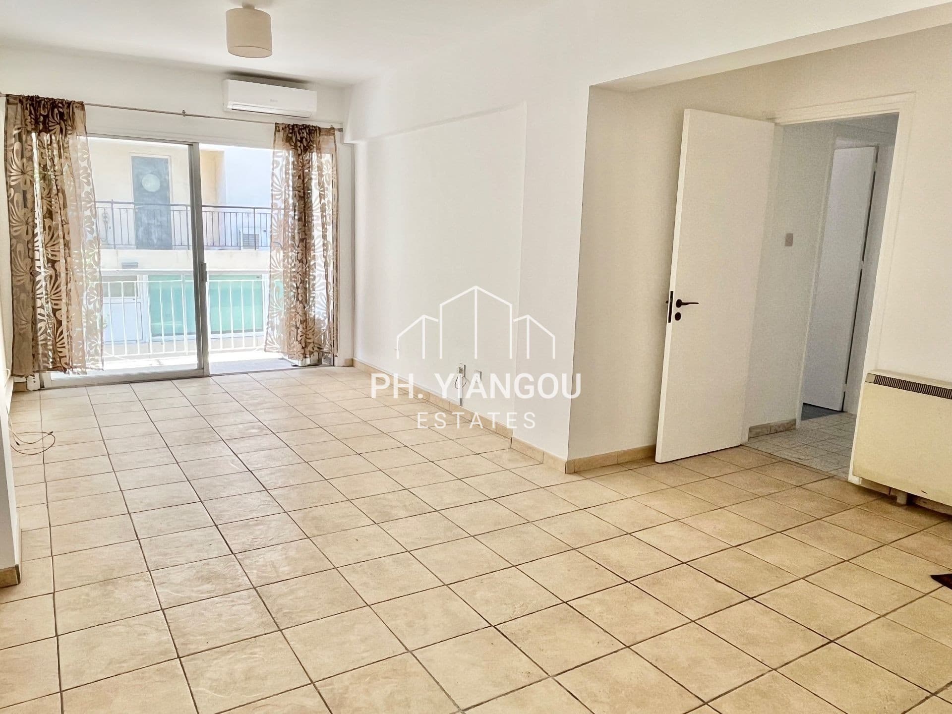 2 Bedroom Apartment for Sale in Lykavitos